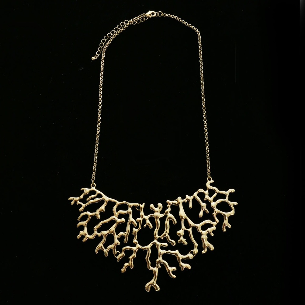 Luxury Coral Necklace Gold NWOT - Picture 1 of 3